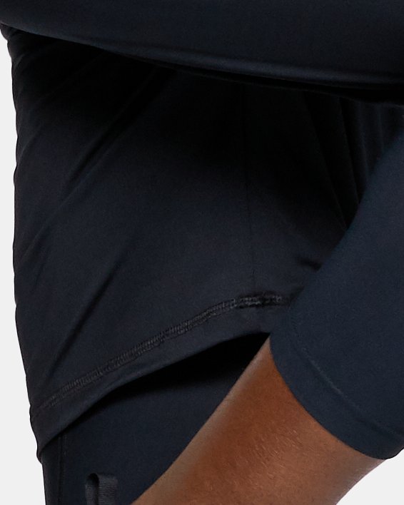 Men's UA HeatGear® Armour Sleeveless Compression Shirt image number 3
