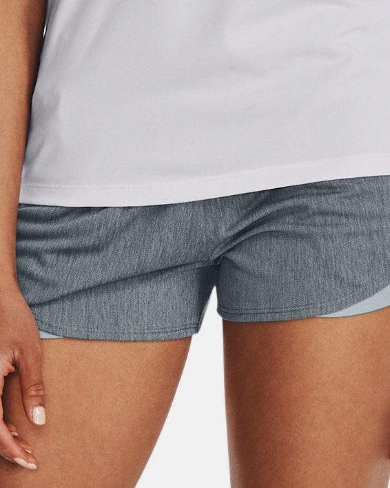 กางเกงขาสั้น UA Play Up Shorts 3.0 Twist สำหรับผู้หญิง in Gray image number 2