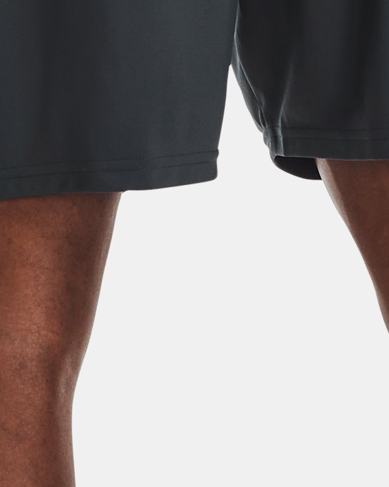 Men's UA Locker 9 Pocketed Shorts