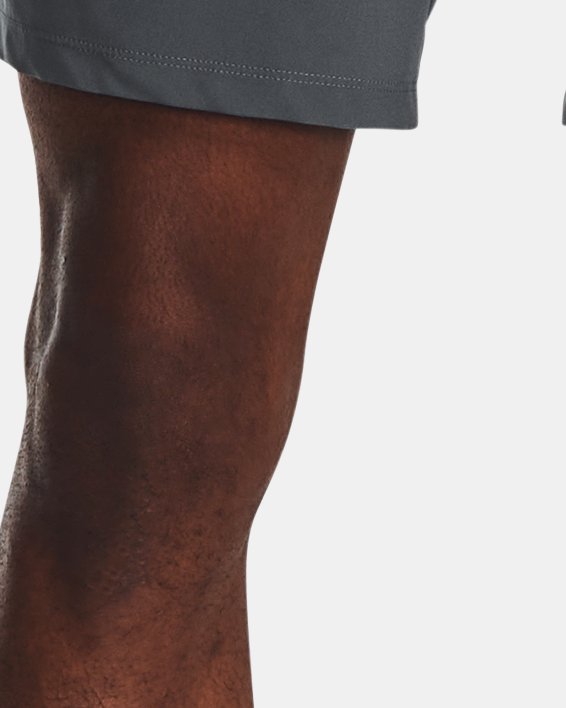 Men's UA Launch Run 7" Shorts in Gray image number 0