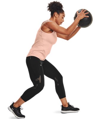 Women's UA RUSH&trade; No-Slip Waistband Vent Capris image number 3