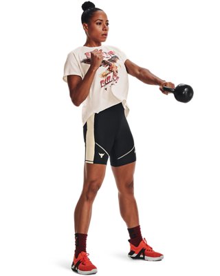 กางเกงปั่นจักรยานขาสั้น Project Rock HeatGear&reg; สำหรับผู้หญิง image number 3