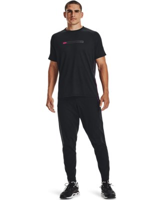 男士UA Tech&trade;短袖T恤 image number 2