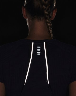 Women's UA Streaker Phantom Run Short Sleeve image number 6