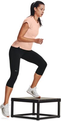 Women's UA RUSH&trade; No-Slip Waistband Capris image number 3