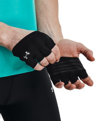 Women's UA Half Training Gloves, Black, pdpMainDesktop image number 2