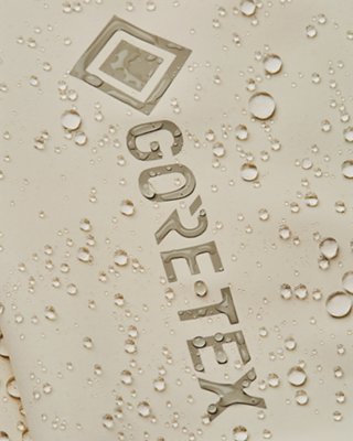 Under Armour Men's UA Stormproof GORE-TEX® Paclite 2.0 Jacket. 5