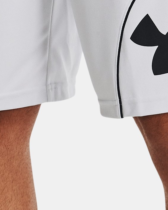 Men's UA Perimeter 11'' Shorts in Gray image number 0