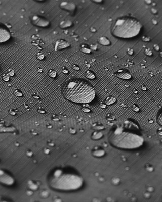 UA Stormproof Cloudstrike