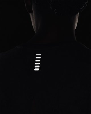 女士UA Streaker SnowCloud短袖T恤 image number 3