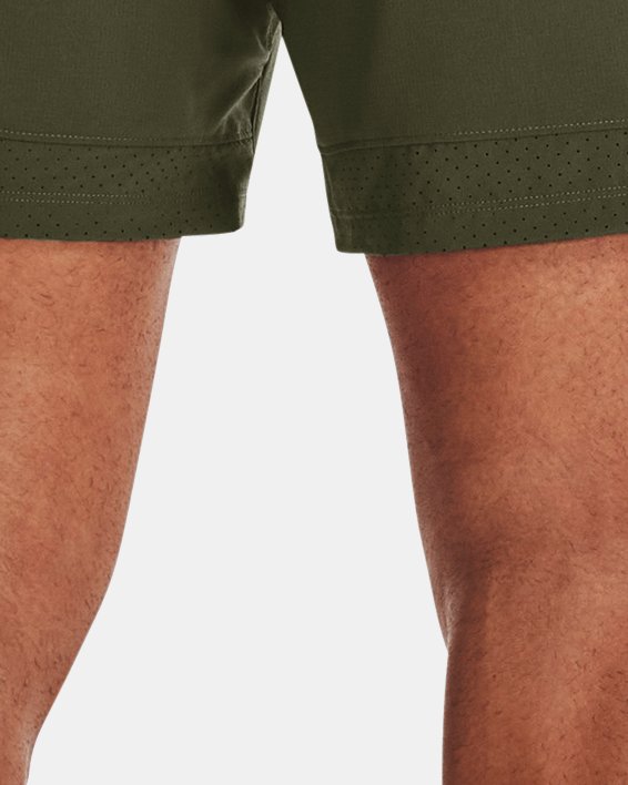Shorts UA Vanish Woven de 15 cm para Hombre, Green, pdpMainDesktop image number 1