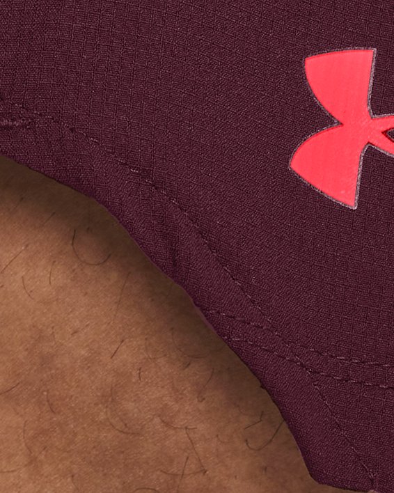 กางเกงขาสั้น UA Vanish Woven 6" สำหรับผู้ชาย in Maroon image number 5
