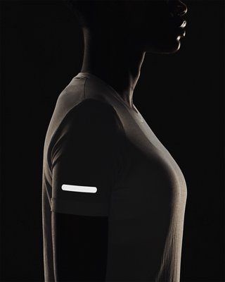 UA Seamless Stride image number 3