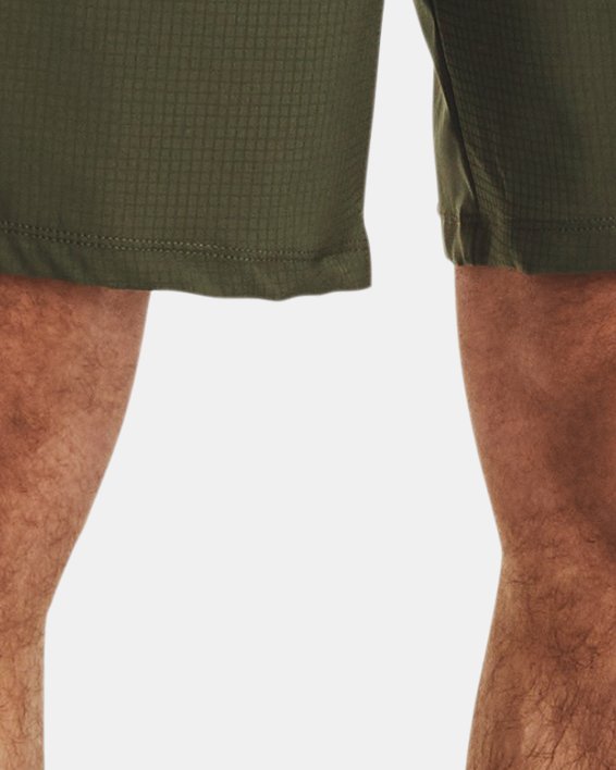 Men's UA Launch 7'' Graphic Shorts in Green image number 0
