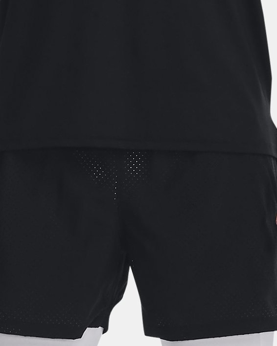กางเกงขาสั้น UA Vanish Woven 2-in-1 Vent สำหรับผู้ชาย in Black image number 2