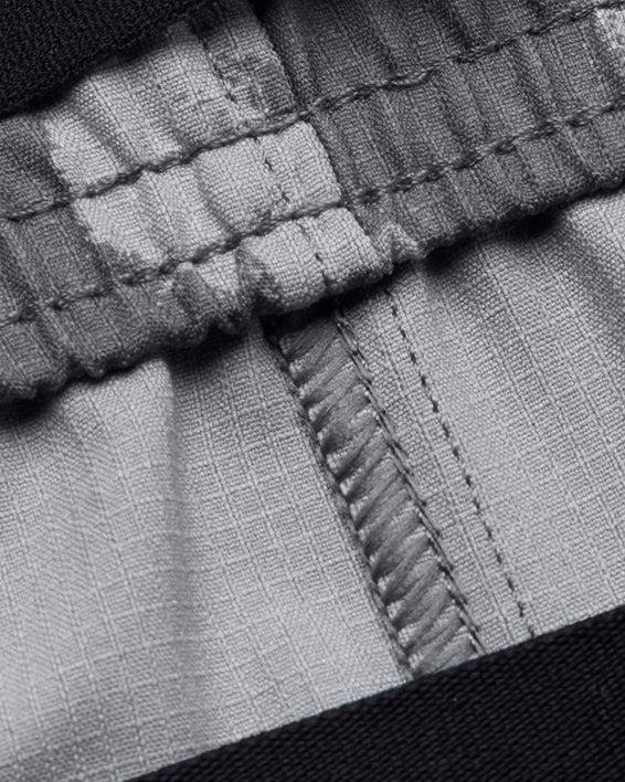 กางเกงขาสั้นพิมพ์ลาย UA Vanish Woven 6” สำหรับผู้ชาย in Gray image number 4