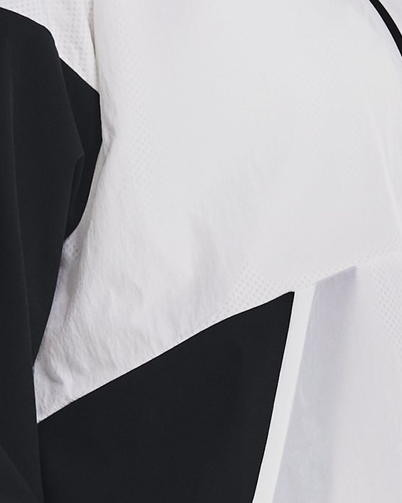 เสื้อแจ็คเก็ต UA Woven Graphic สำหรับผู้หญิง in Black image number 0