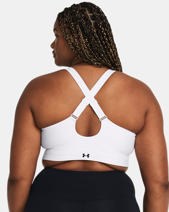 https://underarmour.scene7.com/is/image/Underarmour/V5-1379029-100_BC?rp=standard-0pad%7CpdpMainDesktop&scl=1&fmt=jpg&qlt=85&resMode=sharp2&cache=on%2Con&bgc=F0F0F0&wid=566&hei=708&size=566%2C708