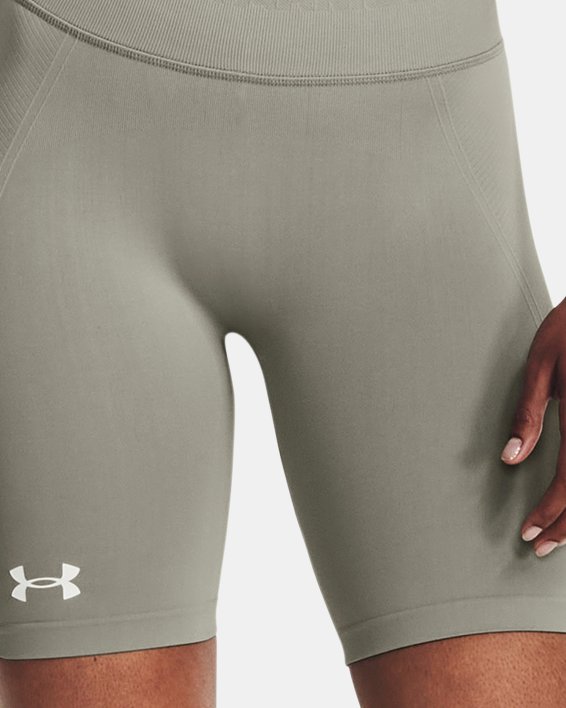 Women's UA Train Seamless Shorts in Green image number 2