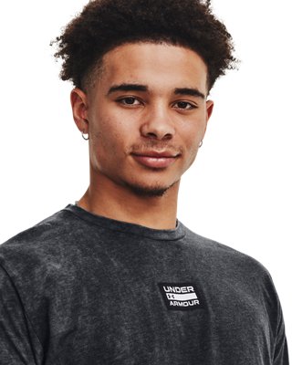 เสื้อแขนสั้น UA Elevated Core Wash สำหรับผู้ชาย image number 3