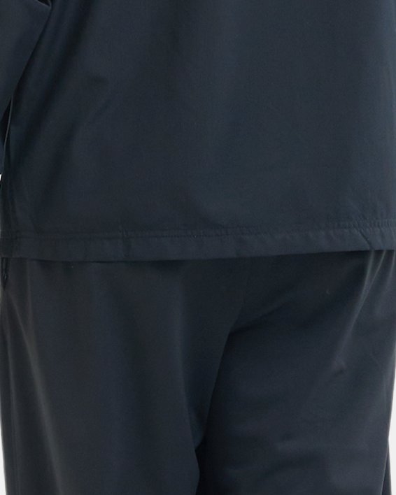 กางเกง UA Challenger สำหรับผู้ชาย in Black image number 4