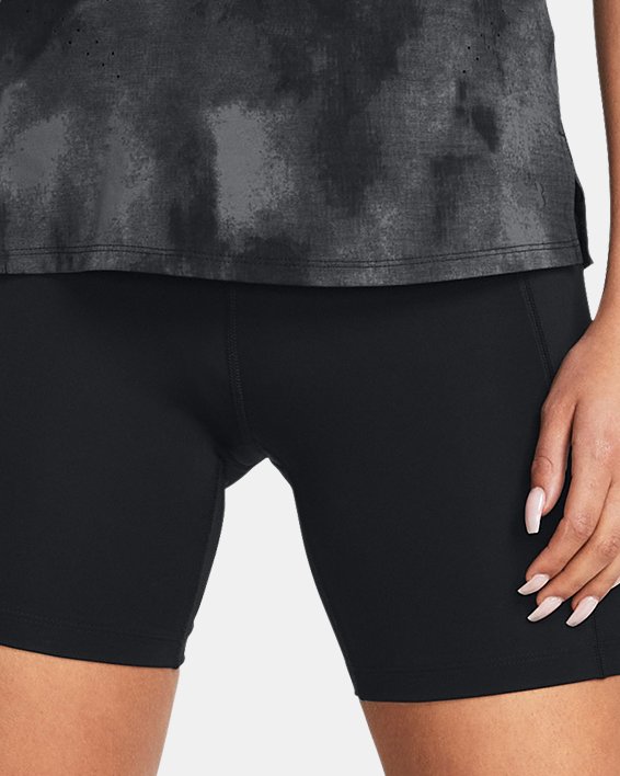 UA Launch Enge Shorts 15 cm für Damen, Black, pdpMainDesktop image number 2