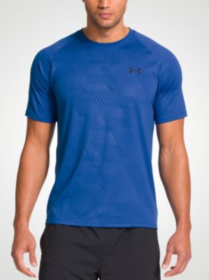 loose fit under armour t shirt